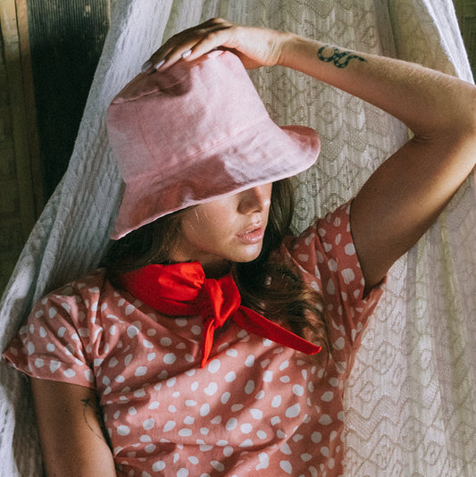 Seaside Linen Bucket Hat, in Salt Pink